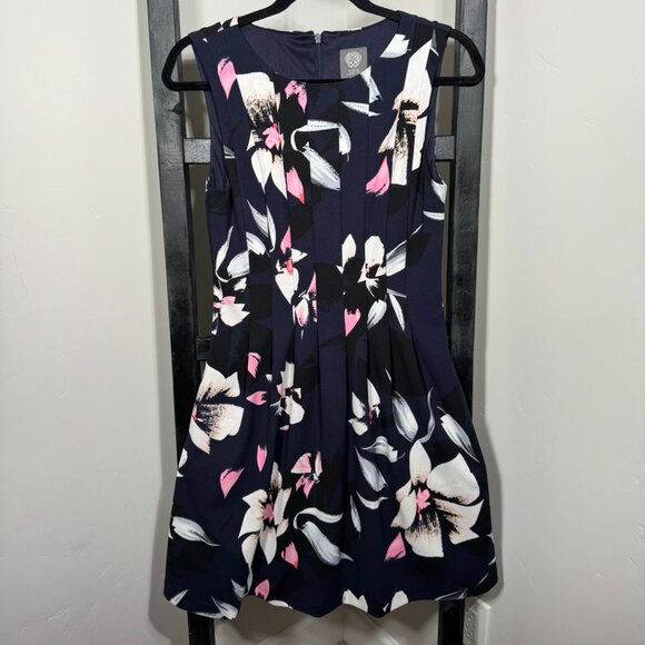 Vince Camuto Navy Floral Fit & Flare Dress – Sleeveless, Pleated Skirt, Size 8 - Picture 1 of 9